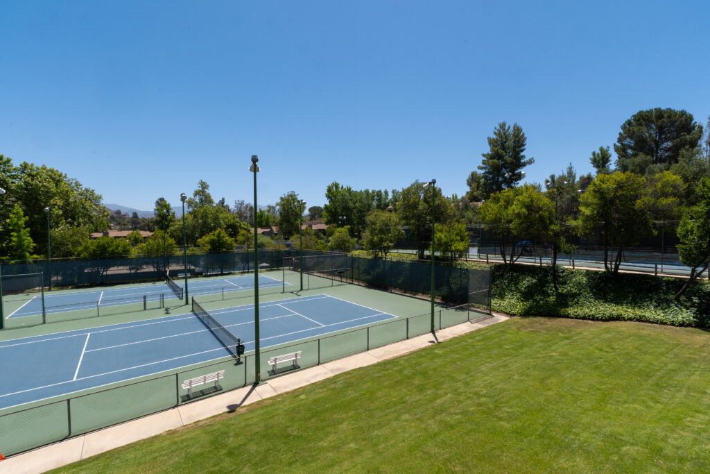 Riviera Oaks Resort Amenities tennis courts